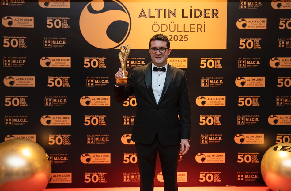 RS Holding CMO’su Dr. Naim Çetintürk En Beğenilen CMO Ödülünü Kazandı