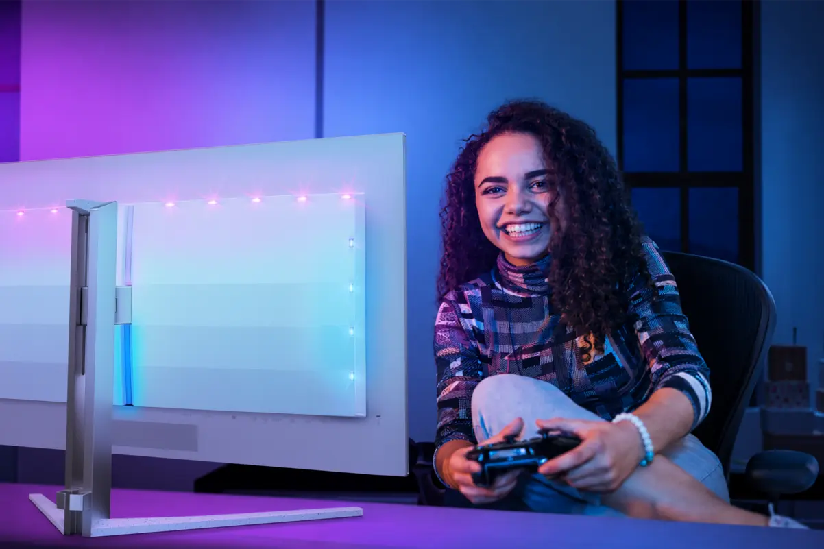 Philips Evnia Konsol Oyununu Ekranın Ötesine Taşıyor