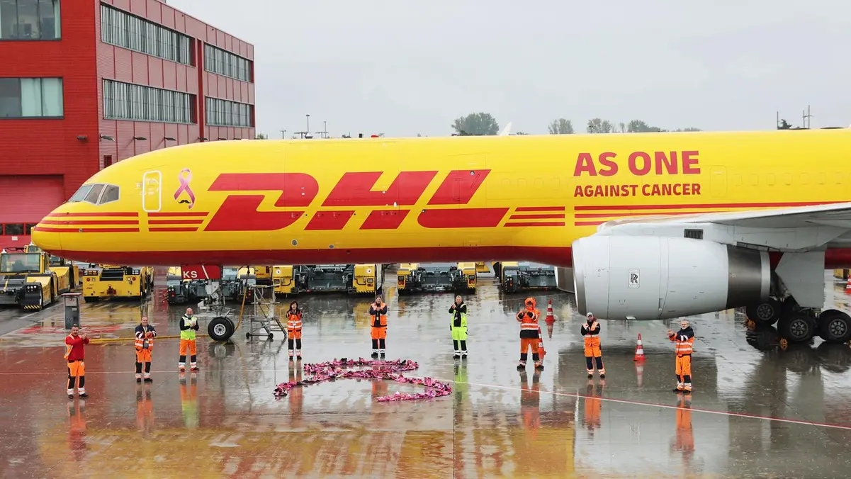 DHL İstanbul’a Pembe Bir Mesaj Taşıdı